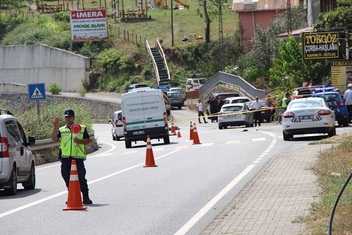 Trabzon'da Feci kaza! Yoldan karşıya geçmek isterken canından oldu 1